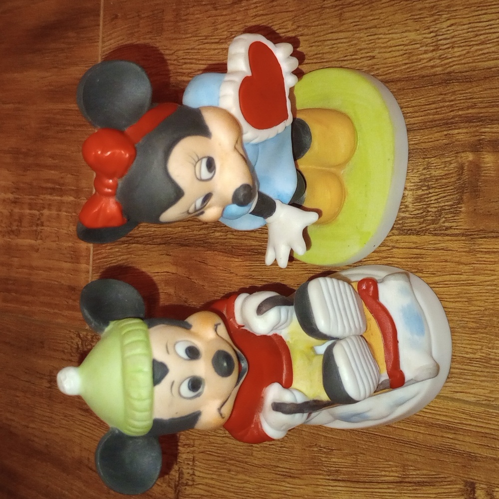 Mickey and Minnie ceramic set